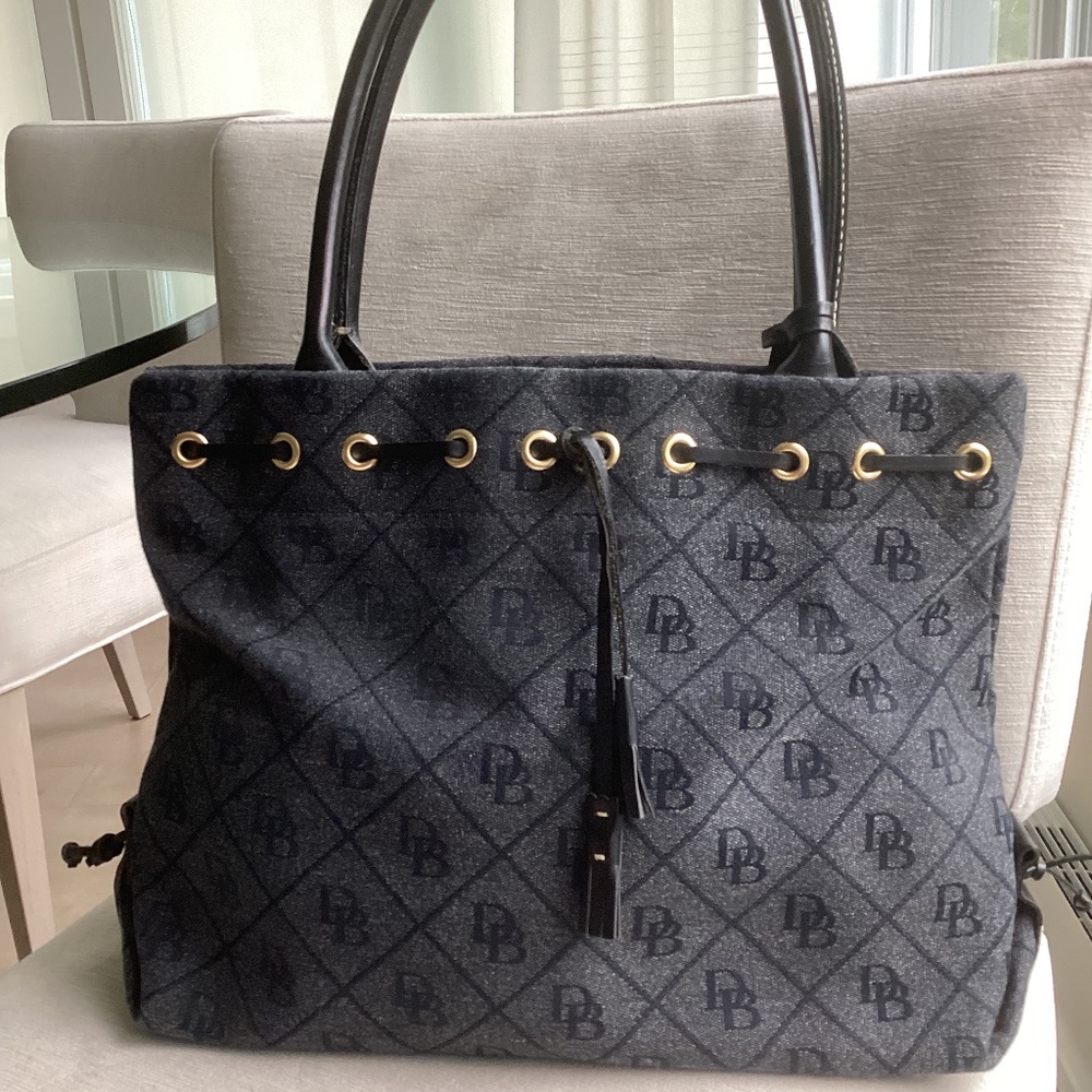 Dooney & Bourke Large black satchel monogram Tote Bag